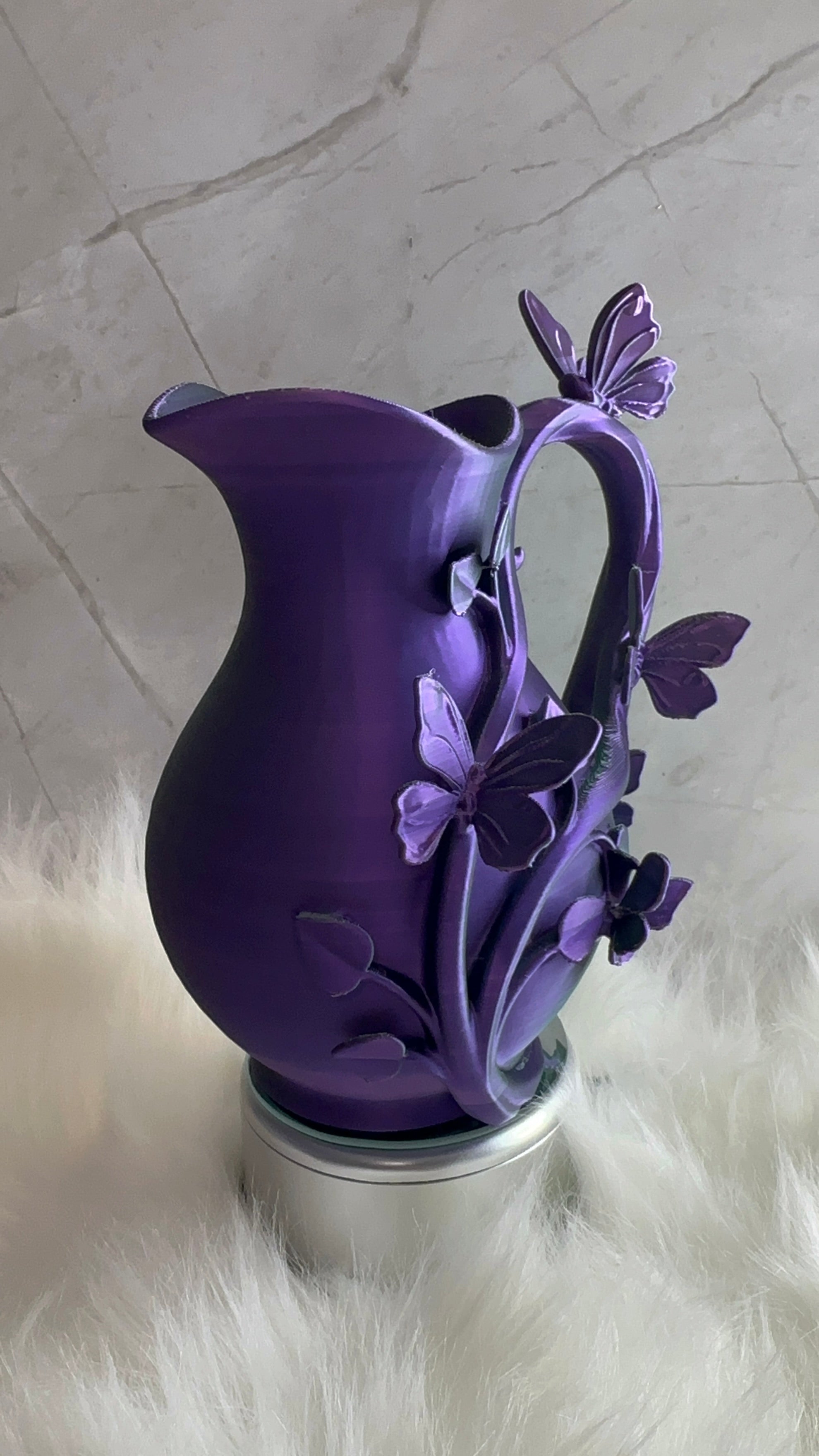 3D Printed Butterfly Vase – Color-Changing PLA Decorative Floral Vase with Raised Butterfly Design – Modern Home Decor Gift