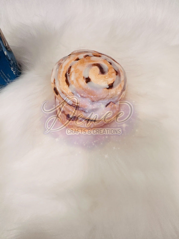 Cinnamon Rolls tumbler with Bun lid