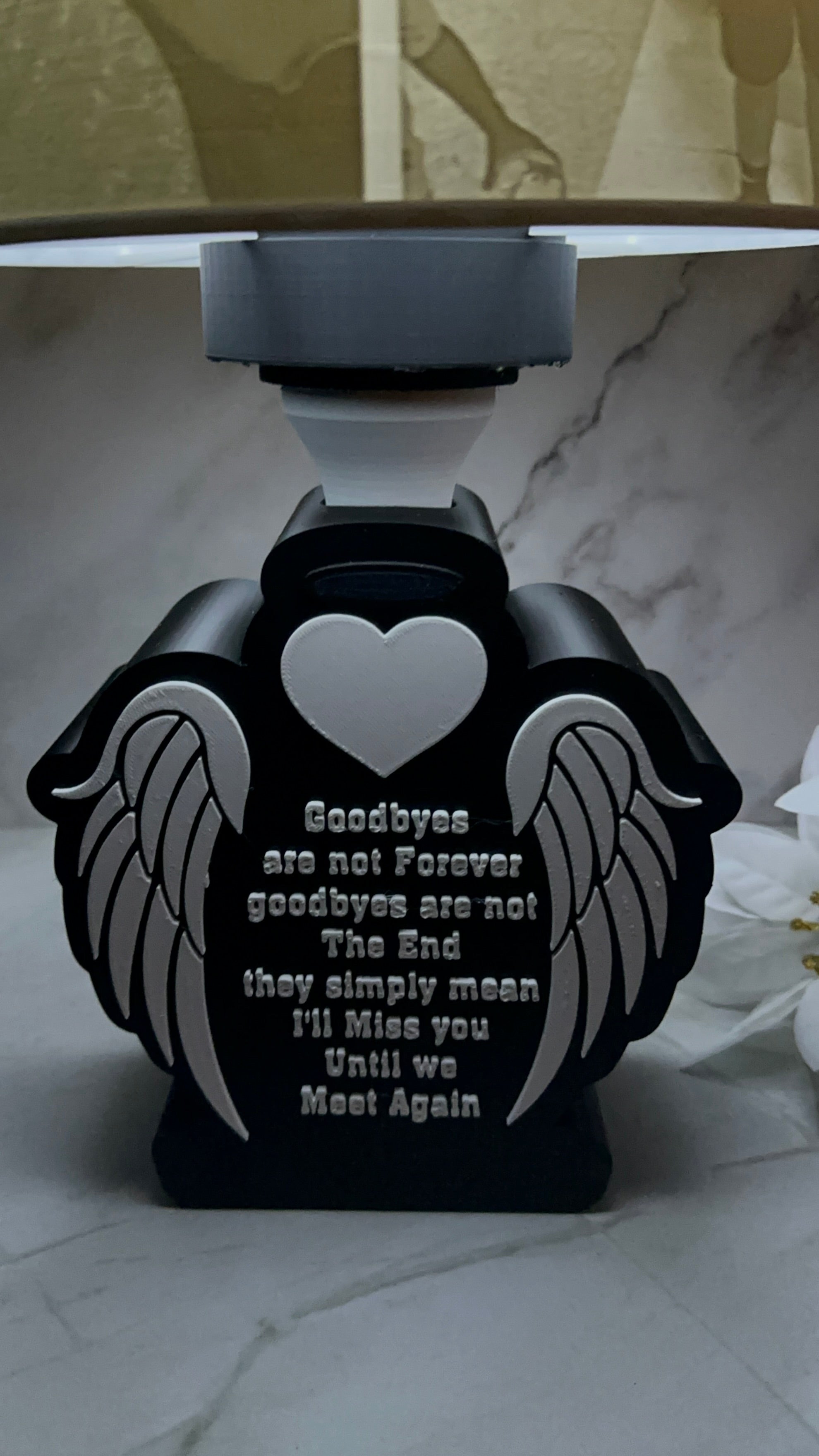 Custom 3D Personalized Memorial Lamp – Angel Wings Photo Light | Sympathy & Remembrance Gift | In Loving Memory LED Lamp