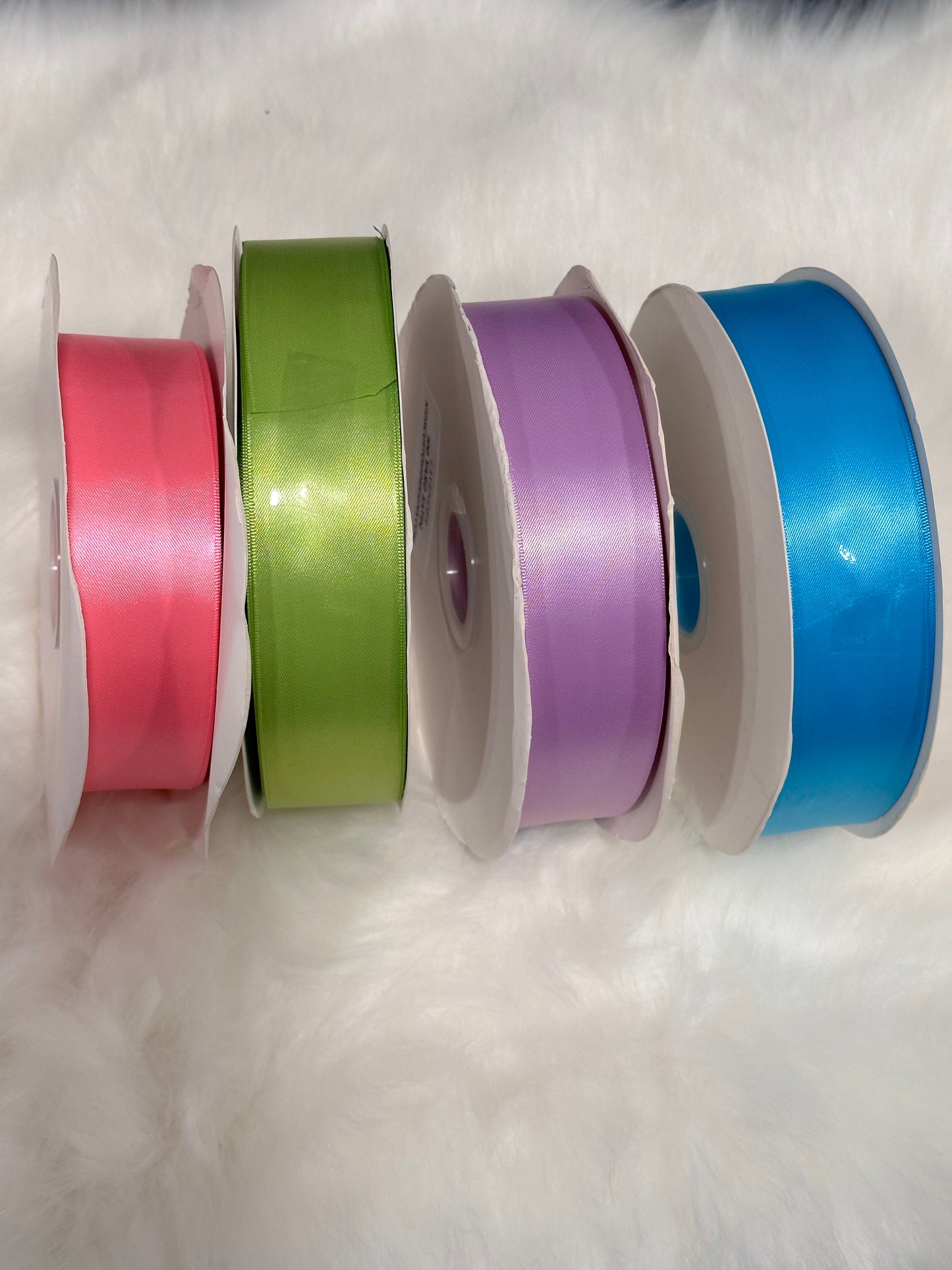 Double sided satin ribbon