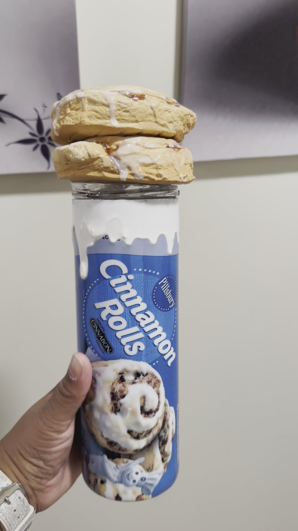 Cinnamon Rolls tumbler with Bun lid
